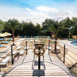 Chaty - Resort AQUA MARIA, hotel din Veľaty
