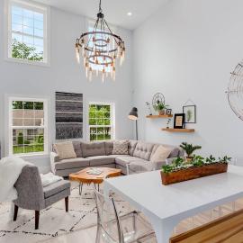 The Brownstone-1 Block to Downtown Bentonville