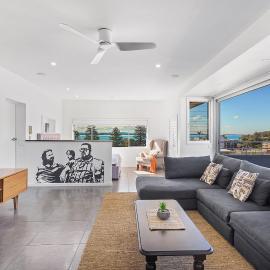 Louisa Court, 7,49 Donald St- Unit in the heart of town with stunning water views