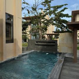 2 BRs villa with private pool ( Villa 2 PN hồ bơi riêng), Hotel in Dien Khanh