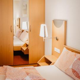 Hotel Garni Stube, hotel v destinácii Königschaffhausen