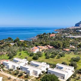 Aura Maris beach residence Mazzaforno, hotel em Cefalù