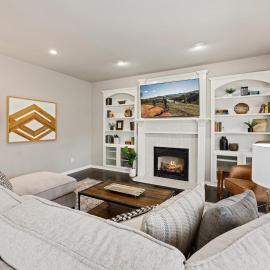 The Genesis-Bike Friendly-Hot Tub- Sleeps 15, Hotel in Bentonville