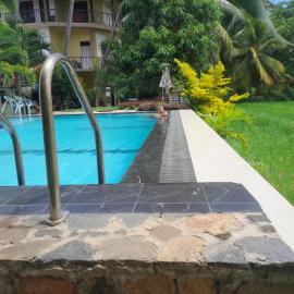 Hostel 98