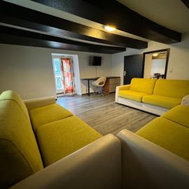 Große Monteurwohnung - 7 Personen - KÜCHE WIFI TV – hotel w mieście Werdohl
