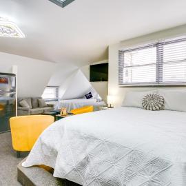 Ocean City Loft-Style Apt, Close to Beaches!