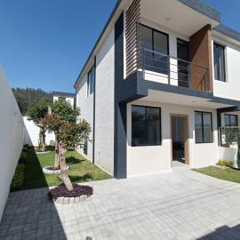 Casa excelente (Llano Chico) โรงแรมในกีโต