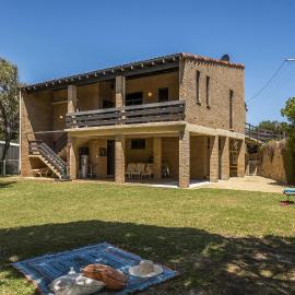 Ocean Close - Spacious Beach House, ξενοδοχείο σε Guilderton
