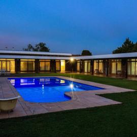 Pheasant's Rest Guest House, hotel di Newcastle
