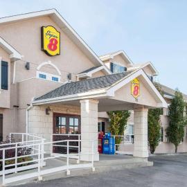 Super 8 by Wyndham Cochrane, hotel Cochrane-ben