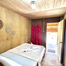 Cabanas Pacifico Siargao Tourist Inn, hotel in San Isidro