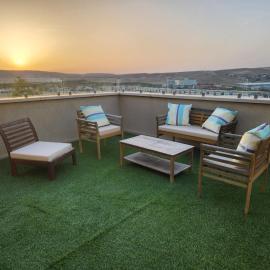 שקיעות מדבר, hotel in Yeroẖam