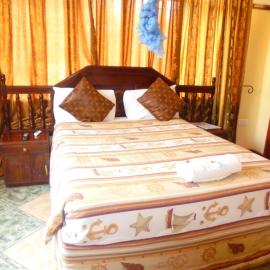 White Rose Lodge، فندق في ليفينغستون