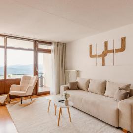 Idyllische Wohnung in Regen I Balkon I Bergblick I Burgnähe, hotelli kohteessa Regen