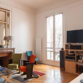 Spacious nest with terrace near Batignolles