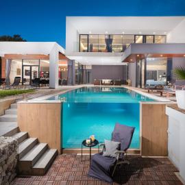 Villa C Istria, hotel in Ližnjan
