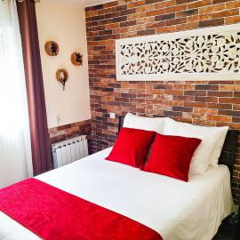 VILLA REIALA Chaville, hotel u gradu Šavil