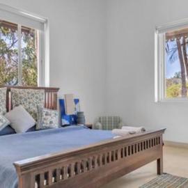 Villa Divina · Luxurious 4BHK Villa in Candolim, hotel u gradu Goa