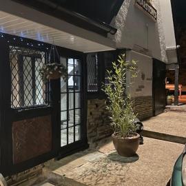 Chequers Country Inn, hotel din Lutterworth