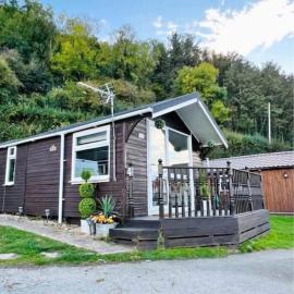 No. 4 Sunny Lodge By The Sea, hotel in Aberystwyth