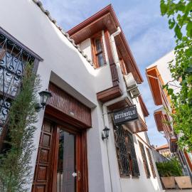 BÜTÜNOĞLU PANSİYON, hotel in Antalya