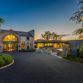 Killeavy Castle Estate, хотел в Meigh