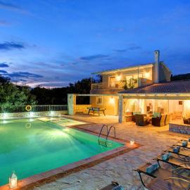 Villa Liontzos by Villa Plus
