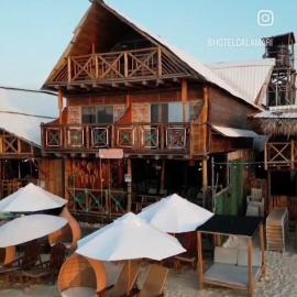 Hotel Calamari Baru، فندق في بلايا بلانكا