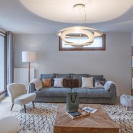Duplex neuf proche pistes avec Wifi et parking - FR-1-645-58, hotel in Huez