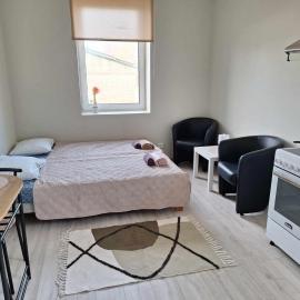 Nadmar hostel apartment nr 2, hótel í Kuressaare