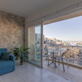 The Pinnacle Fl6 city escape by Homely