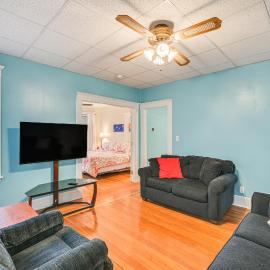 5 Mi to Dtwn Boston! Family-Friendly Medford Apt