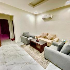 مرفق ضيافة خاص - شقة عائلية, hotel in Al Fayşalīyah