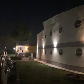 Nautilus Étterem és Panzió, hotel v destinácii Dabas