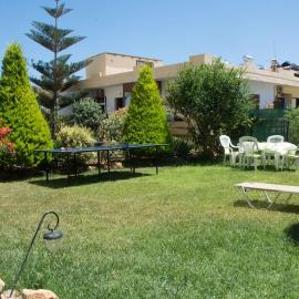 Kostas Apartment Amoudara, khách sạn ở Gázion