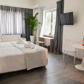 Celia Residence, hotel di Athena