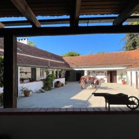 CASA DA ROSA - Aveiro Maias Village, Hotel in Oliveirinha
