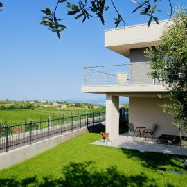 A CASA MIA b&b, hotel in Cavaion Veronese