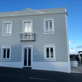 Aires Hostel – hotel w mieście São Roque do Pico