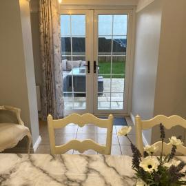 House in Mid Ulster - Sleeps 8, Hotel in Draperstown