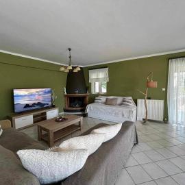Lithos House