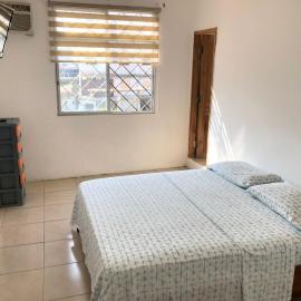 Estela, habitación privada de Flor de Lis Beach House, hotel em Playas
