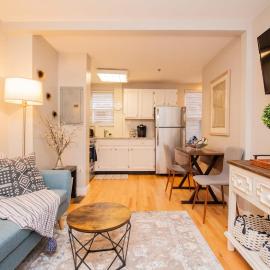 Multi-Level Townhouse, Harvard, MIT, Red line