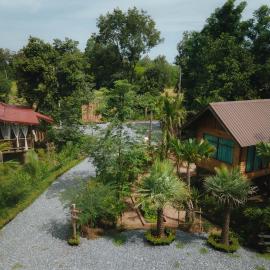 บ้านสวนแก้วคำแพง Baan Suan Kaew Khampaeng, hotel u gradu Udon Tani
