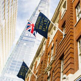 London Bridge Hotel, מלון בלונדון