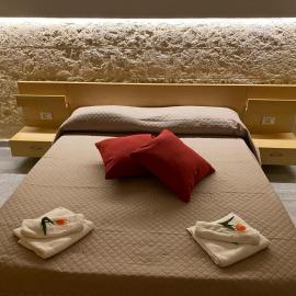 Macchialuru Home & Relax, hotel en Erchie