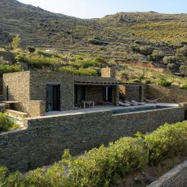 Onar Andros, hotell sihtkohas Achla