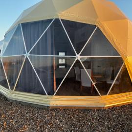 Nude Glamping Dome, hotel in Willcox