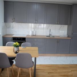 Apartman M & K - 70 m2-Petra Barbarića 14a, Hotel in Ljubuški