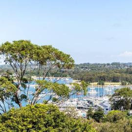 뉴 포트에 위치한 호텔 Newly renovated 4 bedroom home in Newport with Pittwater views